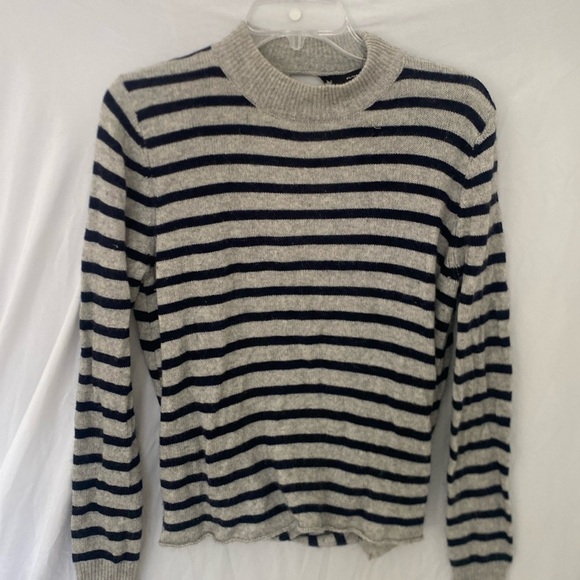 Olivaceous stripe grey and navy blue sweater - Picture 1 of 5